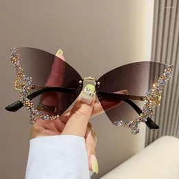 Okulary przeciwsłoneczne luksusowe diamentowe motyle marka Y2K vintage bez obrębowych okularów słonecznych damskie okulary gafas de sol