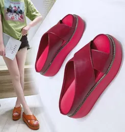 Cloud And Castle Bounce Sandals Thick Sole Platform Slides Round Toe Slippers For Women K22867860