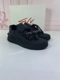 2023top new Brand Designer Fashion Casual Shoes donna uomo scarpe di tela in pelle suola nera Sneakers