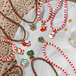 Anhänger Halsketten Kisswife 2023 Weihnachtsperlen für Frauen Mädchen Kristall Emaille Weihnachtsmann Schneesocken Choker Schmuck