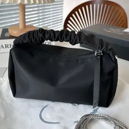 Women Vintage Cloud Re-Nylon Designer Bag Tote Enameled Triangle Metal Removable Silver Metal Chain Pleated Handle Crossbody Shoulder Handbag Luxury Purse 21x10cm