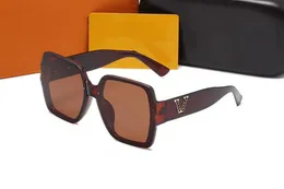 Sunglasses and designer brand sunglasses Unisex travel sunglasses Black gray beach umbrella
