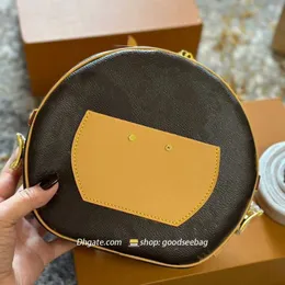 Designer axelväska runda tårta paket modedesigners cross-body väskor serie superfine fiber dragkedja hålls korskropp