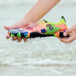 Water Shoes Couples Sports Shoes Men and Women Barefoot Beach Water Shoes Lovers Outdoor Fish Swimming Bicycle Quick Drying Aqua Shoes Zapatos De Mujer 230530