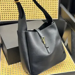 Luxury Tote Bag designer kvinna mode totes högkvalitativ hobo rose läder handväskor klassiska bokstäver shopping väskor kvinnor underväska