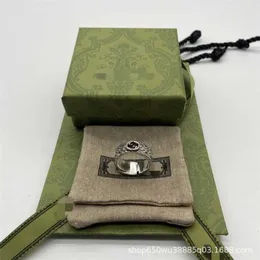 2023 Nya designer smycken armband halsbandsring 925 forntida rotting mönster bälte spänne ihåliga som gammalt par