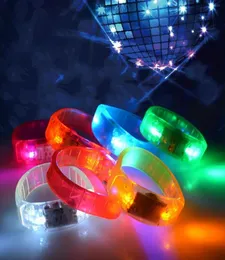 Controllo del suono attivato dalla musica Led Lampeggiante Braccialetto Light Up Braccialetto da polso Club Party Bar Cheer Luminoso Anello a mano Glow Stick N3999181