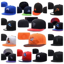 Bahar takılmış şapkalar boyutu düz top baskball şapka Tüm takım tasarımcısı snapbacks fit şapka nakış ayarlanabilir basketbol futbol kapakları spor örgü esnek kapağı karışımı sipariş