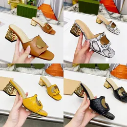 Classic Women Slipper High Heeled Sandals Real Leather Designer Sliders Sexiga chunky klackar Öppen Toe Summer Party Slipers Shoes EU42