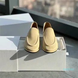 디자이너-런 웨이 신발 로우 로퍼 정품 가죽 그레이드 모카신 로퍼 오리지널 박스 패션 디자이너 행 신발 크기 35-39