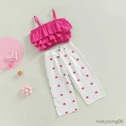 Giyim setleri kızlar yaz kıyafeti düz renk katmanlı katmanlı fırfır kurtarıcı ve kalp baskısı pantolon çocuk takım elbise çocuk seti