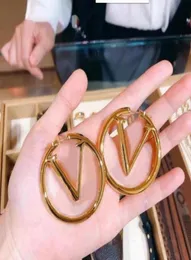 2022 Top Paris Jewelry Accessories Women Hoop Earrings Luxury 18K Gold Ear Studs Lady Nice Christmas gift2408342