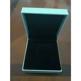 Nueva caja de regalo de moda, embalaje de anillo de pulsera blanca, pulsera con dijes europeos originales, cajas de joyería fina 2534