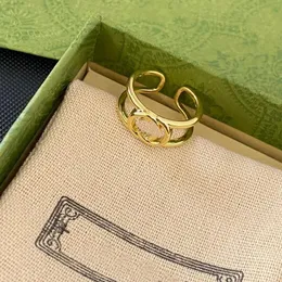 Ringos de banda de designer de luxo para homens homens da moda tendência Carta da marca 18k Gold Gold Casal Holiday Gift Jewelry Acessórios Abertura do tamanho ajustável