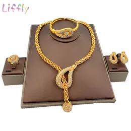 Conjuntos de joias de casamento Liffly Luxo Dubai Gold para mulheres Contas africanas Colar Brincos Pulseira Anel Conjunto de noiva indiano 231130