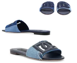 Kadınlar Tasarımcı Slipper -Patch Kolaj Denim Terlik Açık Ayak Tip Sandal Düz Mavi Denimler Katırlar Daireler Eu35-43 üzerinde Slide Slip Slip