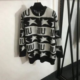 24 FW Kobiety Sweters Knits Designer Tops Pullover Runway Marka Projektantka Koszula Crop Top Girl