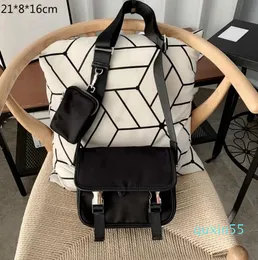 디자이너 Mens Crossbody Bags 럭셔리 남성 서류 가방 브랜드 나일론 메신저 봉투 패션 지갑 싱글 어깨