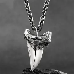 Shark Tooth Silver Necklace For Men Silver Pendant Jewelry Hippop Street Culture Mygrillz LJ201016243f