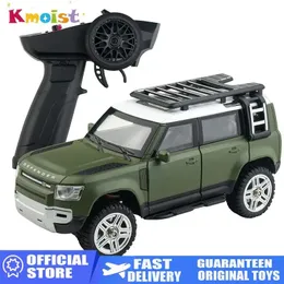 سيارة Electric/RC Car 1/24 RC Car Crawling All Terrain Miniature Alloy Metal Metal Body Defender LED LED 2.4G Radio Control 4WD Toy for Boys 231130