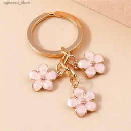 Keychains Lanyards Cute Sakura Pendant Keychain Simple Flower Tassel Keyring Women Girls Gift for Handbag Purse Bag Lovely Key Accessories R231201