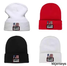 Unisex fjb let039s go brandon baskı örgü kışlık beanies sarkık manşet şapkalar ABD seçim bayrağı örgü kafatası kapakları brimles8935333