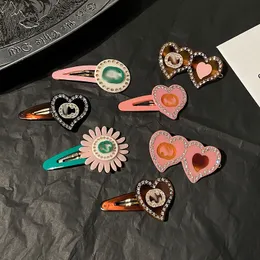 G litera luksusowa marka projektant różowy zielona żywica klip do włosów Barrettes for woman Heart Letter with on Back Gift