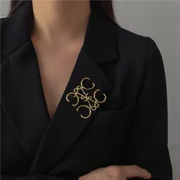 B011 New style inlaid fashionable pearl brooch temperament women's diamond brooch gold and silver letters Christmas gift hit the trend