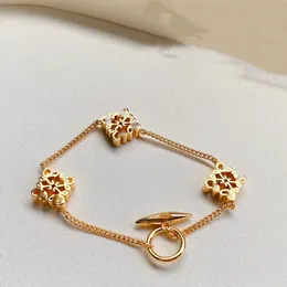 Luxury hollowed out L-shaped bracelet, women's luxury designer jewelry, gold letter pendant, classic brand set, dress decoration 18k gold women's gift