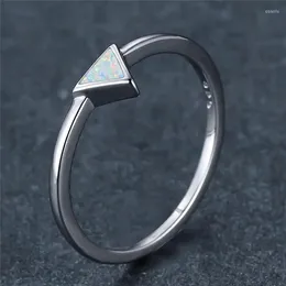 Anéis de cluster na moda ouro prata cor anel de casamento branco azul opala noivado fino minimalista triângulo pequena pedra para mulheres part196w