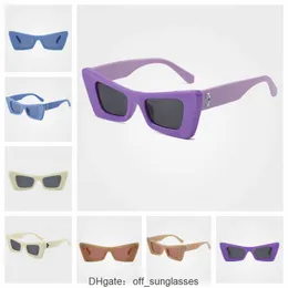 Güneş gözlüğü moda dikdörtgen kapalı fotch delik tasarımı wome erkekler trend ürünler yeşil pembe mavi retro küçük bw97