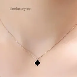 van Clover necklace Titanium steel rose gold clover pendant necklace temperament personality match simple black accessories for girlfriend gift
