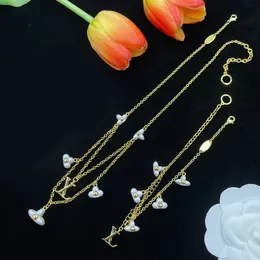 The new fashion 18k gold Necklace Women's Charm bracelet designer jewelry set for wedding party engagement gifts accessory