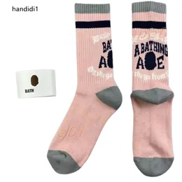 Same style socks for men and women, skateboard, fashionable letter printed socks, ape head pattern, hip-hop sports socks, all size 21 colors, j12