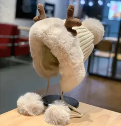 Beanieskull Caps HAT女性秋と冬のかわいい鹿ホーンヘアボール耳プロテクタープラッシュハットクリスマス肥厚レイフェンライディングハット231202