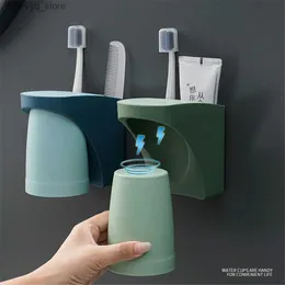 Titulares de escova de dentes Wall Mount Banheiro Gargle Toothbrush Cup Holder Anti-poeira Drenagem Caneca Banheiro Cup Lover Family Set Toothbrushing Cup Q231202