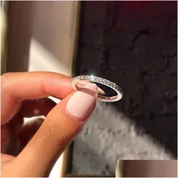 Alyans Moda Orijinal% 100% 925 Sterling Sier Band Rings Kadın Düğün Takı Hediyesi Klasik Simlenmiş Platin Diamond CZ Ring D DH2EG