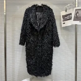 Trench da donna nell'inverno del 2023 di nicchia in peluche di seta brillante Spice Girl con cotone caldo cappotto lungo e largo vestiti da donna