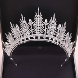 2021 Gold Princess Headwear Chic Bridal Tiaras Accessories Stunning Crystals Pearls Wedding Tiaras And Crowns 12154324A