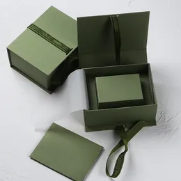 Sacchetti per gioielli Scatola postale personalizzata in colore naturale marrone Kraft Confezione regalo verde con carta da imballaggio e busta