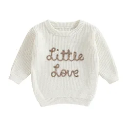 Uppsättningar småbarn Baby Boy Girl Valentine S Day Outfit Heart Knit tröja överdimensionerad stickad pullover tröja Vårkläder 231202