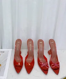 Luxuriöse Designer-Sandalen mit hohen Absätzen, Amina Muaddi, Begum-Schleife, kristallverzierte Schnalle, spitze Zehen, Hausschuhe, Sommerschuhe, rote Abendschuhe 8412032