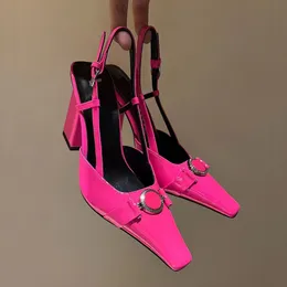 Patent skórzany slingback kwadratowy palec butów masywne obcasy sandały skórzane podeszwa 105 mm blokowe pięta Pumki damskie luksusowe projektanta impreza wieczorne buty wieczorne z pudełkiem
