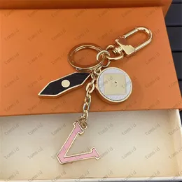 Luxury Fashion Designer Key Buckle Car Keychain Handmade Gold Keychains Lovers Men Womens Bag Pendant Brand Designer Keyrings For 2224