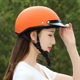 Riding Helmets Riding Half Helmet Unisex Fashion Light Breathable Firm Four Seasons Ladies Sunscreen Bicycle Scooter Open Hard Hat Helmet 231202