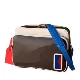 Men Designer Messenger Bag Classic Brand Co-Design Designer Facs Boston Bass Handbag Counter Messenger Bag Bage Bage Easy على حقيبة حزام