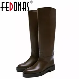 أحذية Fedonas ins حقيقية جلدية ركبة عالية للنساء الكعب الكثيف الخريف شتاء أحذية دافئة امرأة عالية أحذية دراجة نارية 231202