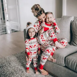 Family Matching Outfits Baby Girls Boys Xmas Deer Pajama Suit Mommy and Me Clothes Parent child Sleepwear Nightwear for Kids Children Women Pyjama Sets 231204