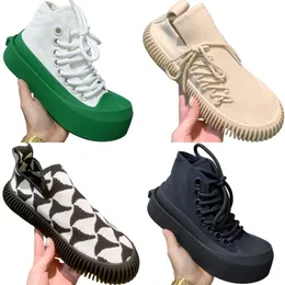 Designerskie buty do biegania marka buty płócienne stylowe buty zwykłe mężczyźni komfort płaskie miękkie trampki Kobiety Najwyższa jakość Low Mokora Grube dno Buty treningowe