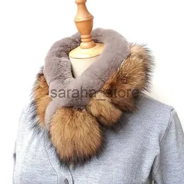 Scarves 2022 New Women Real Raccoon Fur Pom Scarf Winter Warm Short Natural Fur Scarves Genuine Raccoon Fur Rex Rabbit Fur Muffler J231204